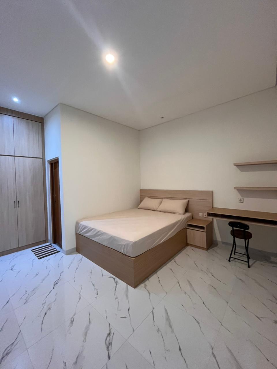 room pecenongan